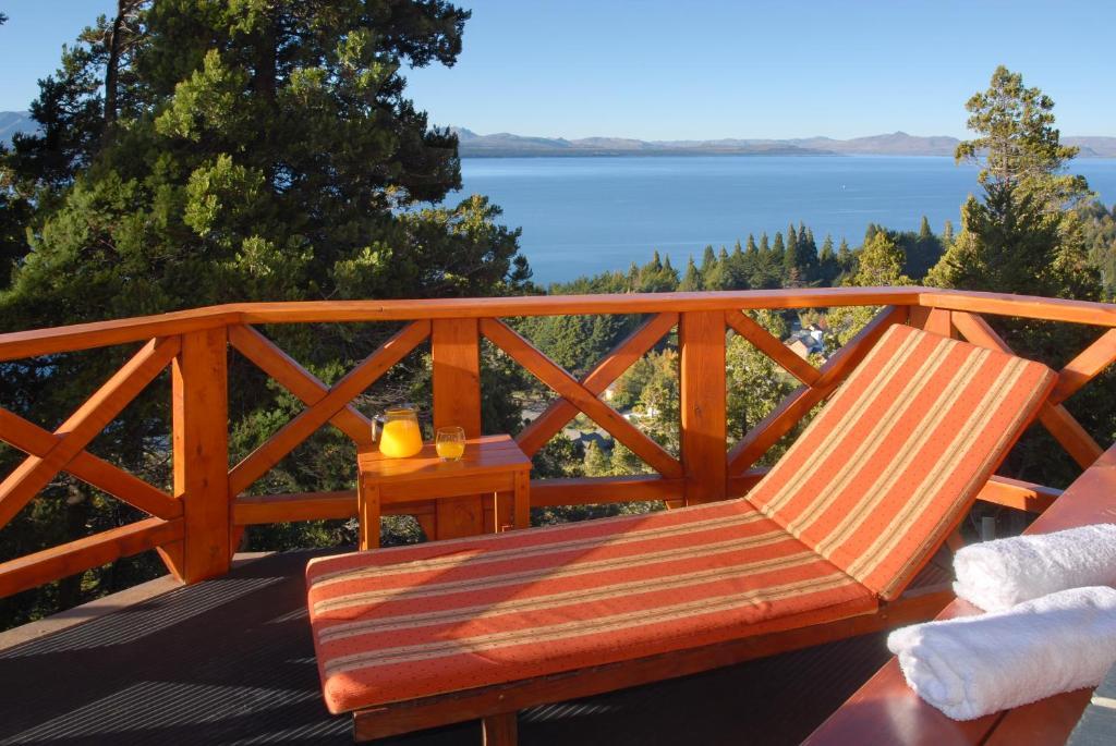 Catalonia Sur Aparts-Spa San Carlos de Bariloche Exterior photo